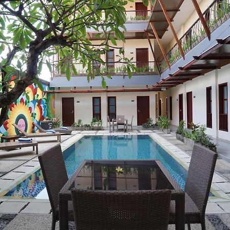 Hotel Reddoorz Near Legian Street Exteriér fotografie