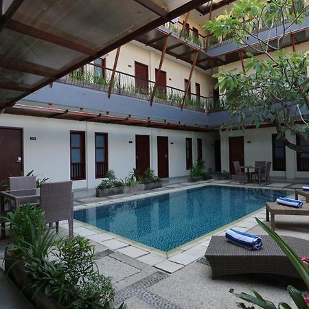 Hotel Reddoorz Near Legian Street Exteriér fotografie