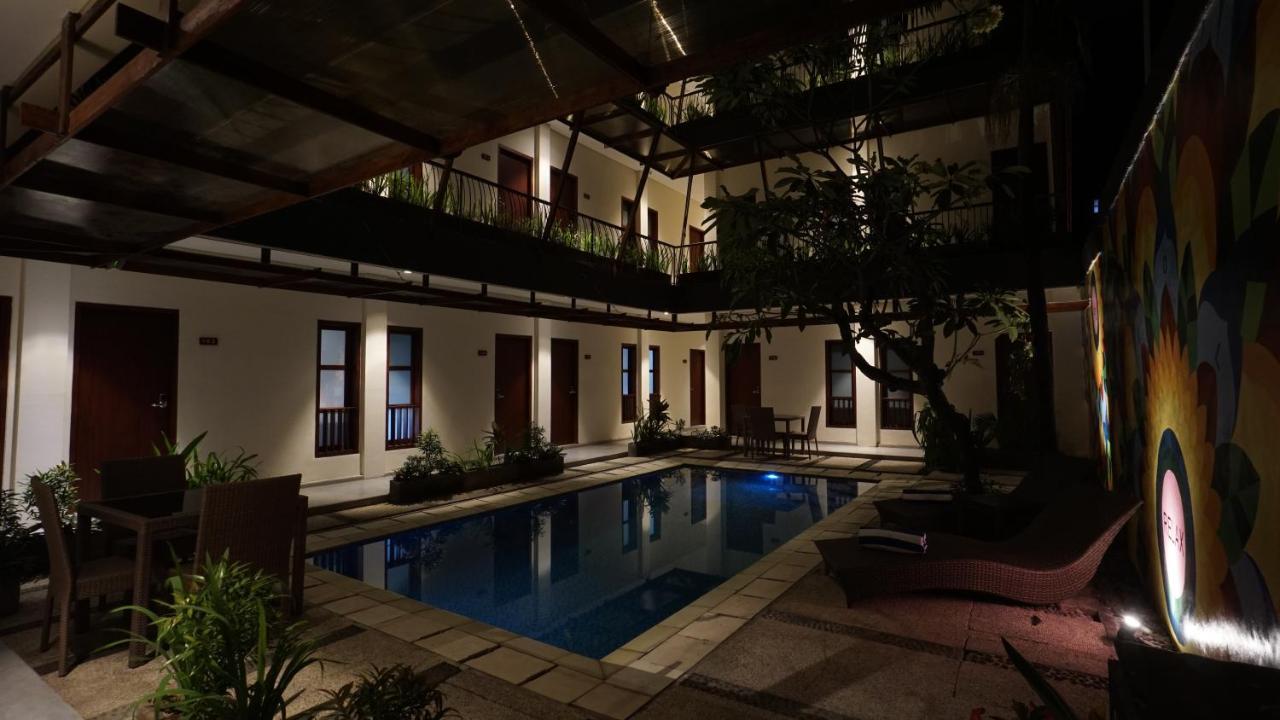 Hotel Reddoorz Near Legian Street Exteriér fotografie