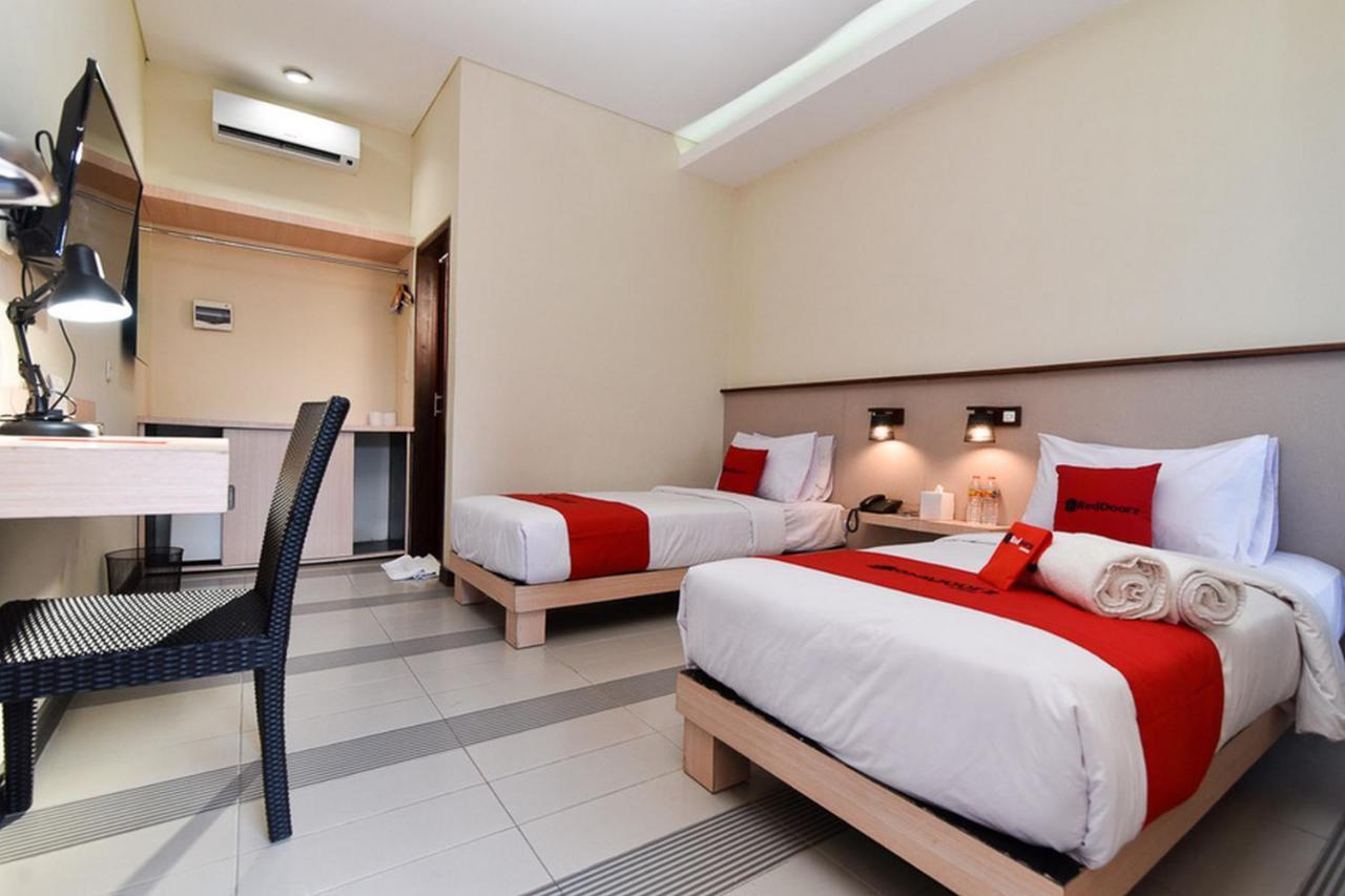 Hotel Reddoorz Near Legian Street Exteriér fotografie