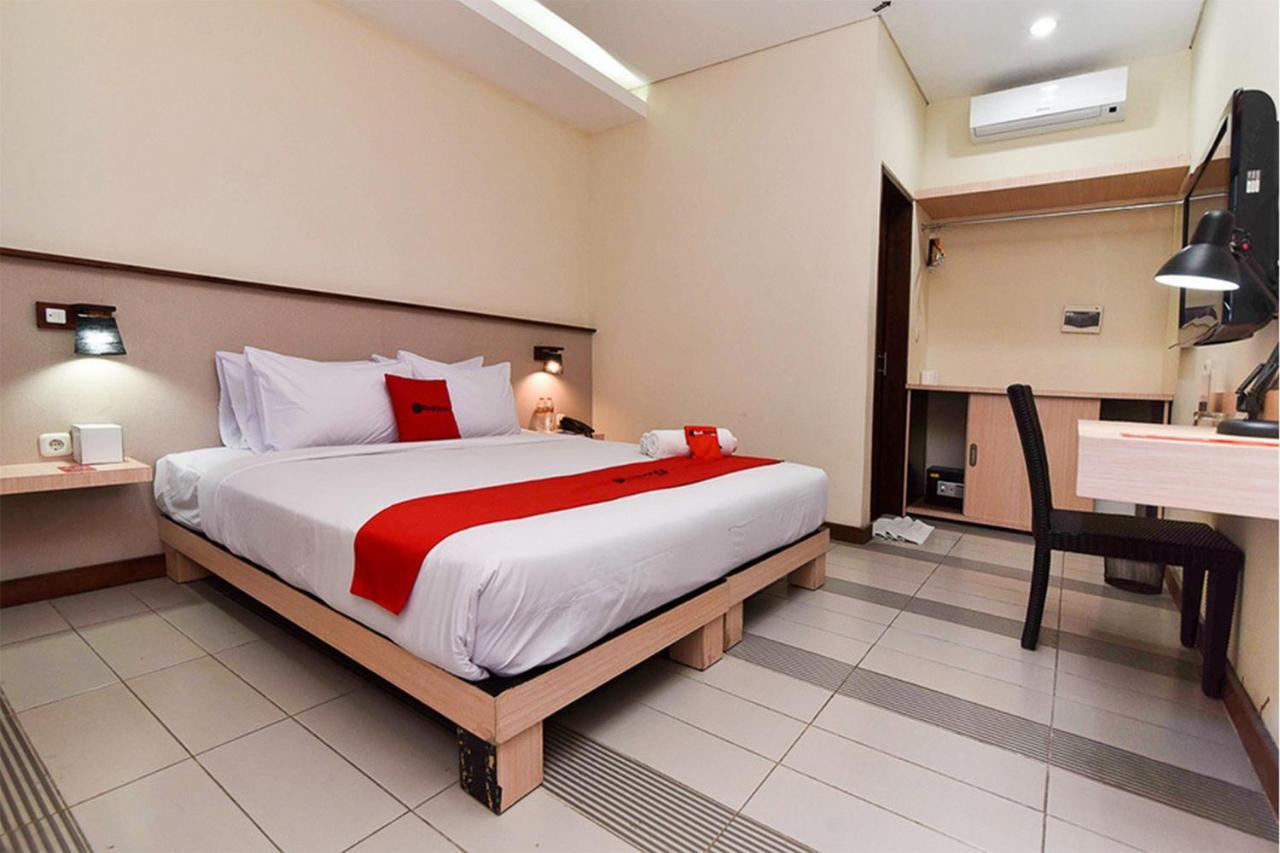 Hotel Reddoorz Near Legian Street Exteriér fotografie